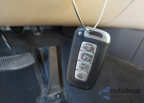 2012 Hyundai Genesis 3.8 from USA, damaged, VIN KMHGC4DD7CU195579